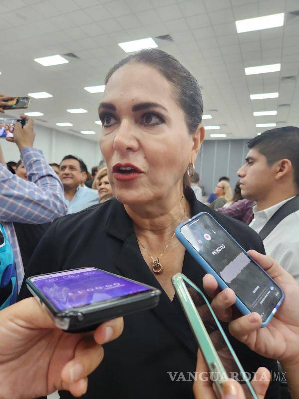 $!La Coordinadora de los Servicios Educativos en La Laguna de Coahuila, Flor Rentería, informò que la dirección del plantel activó de manera inmediata el protocolo de actuación ante la amenaza de balacera en el plantel.