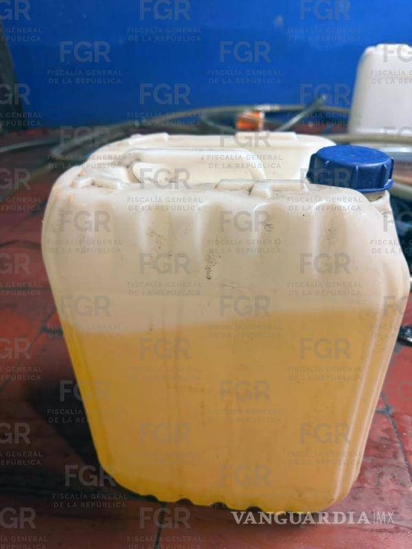 $!Cateo deja el aseguramiento de 203 litros de hidrocarburo y un autobús en Pesquería, NL