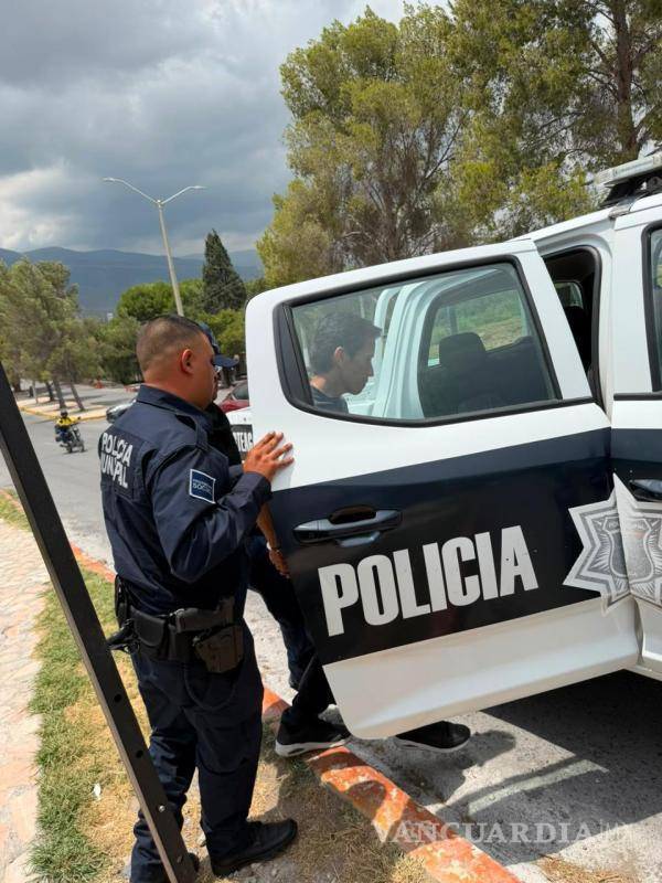 $!El hombre fue trasladado ante las autoridades ministeriales, donde se determinará su situación jurídica conforme avance la investigación.