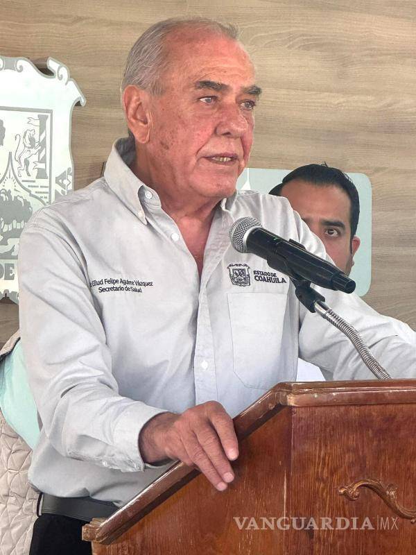 $!El secretario de Salud de Coahuila, Eliud Aguirre Vázquez, hizo un llamado a las mujeres a vencer el pudor y realizarse los estudios anuales.