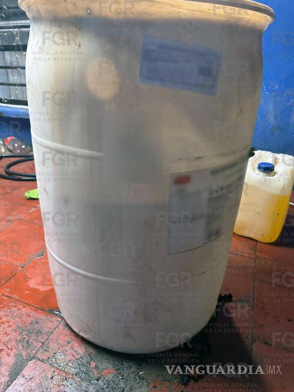 $!Cateo deja el aseguramiento de 203 litros de hidrocarburo y un autobús en Pesquería, NL