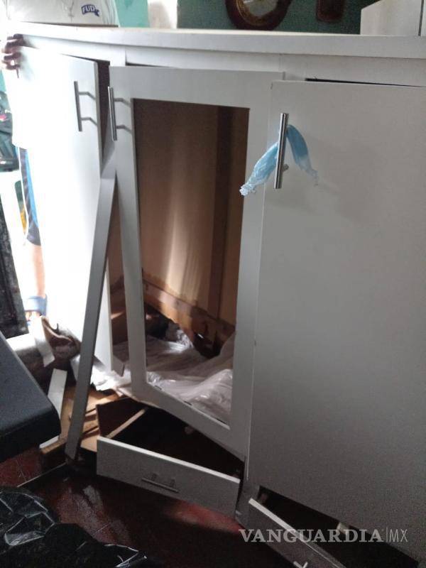 $!Todos los muebles quedaron inservibles. Si usted quiere ayudar, llame al 844 335 9353.