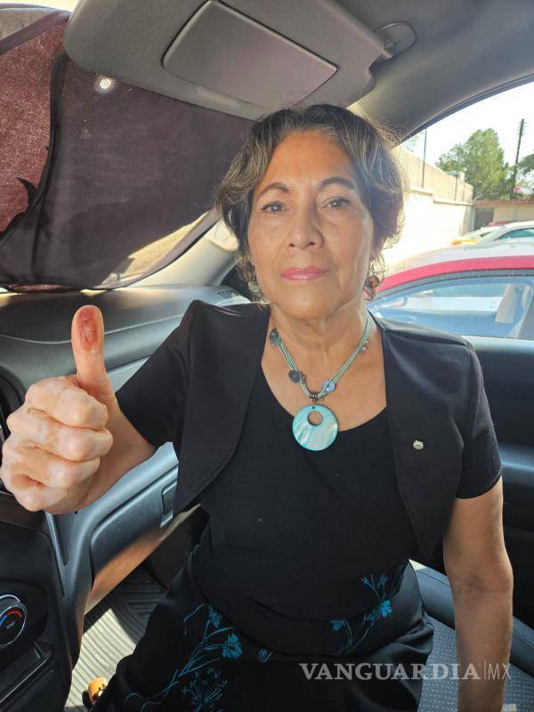 $!Doña Alicia, de la colonia La Salle, solo espera que su voto ayude a que nuevo gobierno le apueste a proteger el medioambiente.