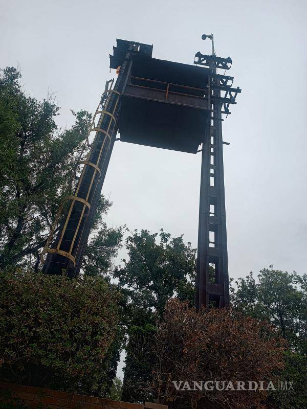 $!De acuerdo con el organizador del evento, esta sería la torre o estructura desde donde se lanzó el joven y todo quedó grabado.