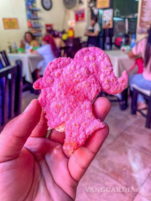 $!También hay gorditas en el mismo tono rosa y con el perfil de la Barbie por lo que usuarios de redes afirmaron que esto ya se salió de control.