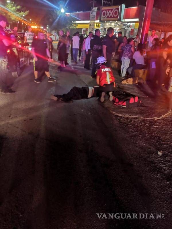 $!Los paramédicos llegaron al lugar.