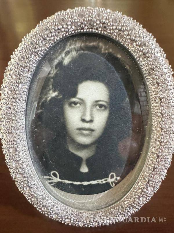 $!Margarita de la Cruz Cárdenas, una vida entera dedicada al arte del peinado y al trato cercano con sus clientas.