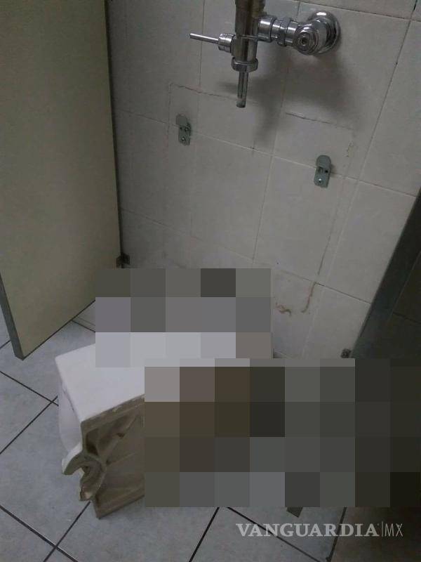 $!Estudiantes del Tecnológico de Saltillo exhiben baños insalubres (imágenes fuertes)