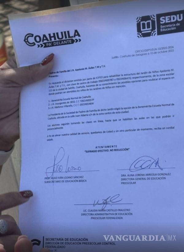 $!La comunidad del Jardín de Niños Apolonio M. Avilés expresó su inconformidad ante la decisión de trasladar a unos 200 alumnos al Jardín Insurgentes de 1810.