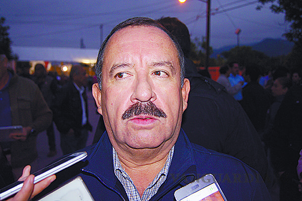 $!'Entregan' TSJE y Fuerza Coahuila a abogado pirata