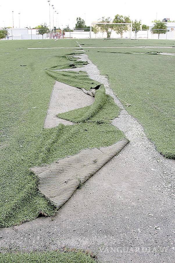 $!Visitado por la población, abandonado por autoridades, así luce el Biblioparque Sur de Saltillo
