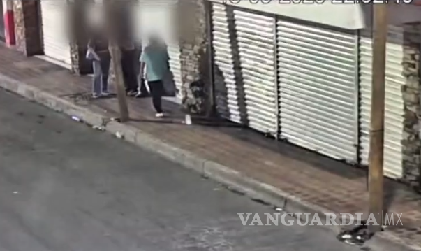 $!El agresor fue directamente a tratar de arrebatar la bolsa de la susodicha.