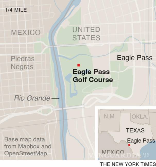 $!Un campo municipal en el Río Grande en Eagle Pass, Texas, continúa admitiendo golfistas incluso cuando el área que lo rodea parece una zona de conflicto.