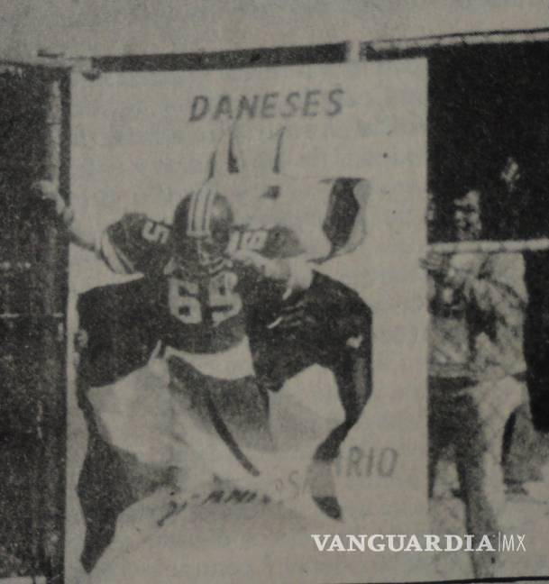 $!La entrega de placas de reconocimiento a jugadores destacados resalta el impacto duradero que los Daneses del Ateneo Fuente han tenido en la comunidad deportiva de Saltillo.