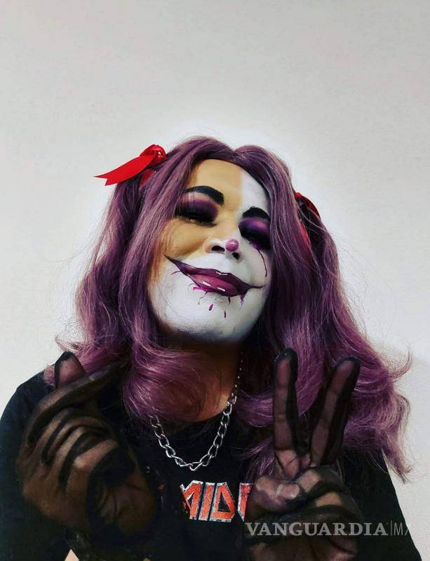 $!Denni Leyva, integrante del colectivo y una de las drags participantes en el evento, aseguró que el único fin es promover el hábito de la lectura entre los menores.