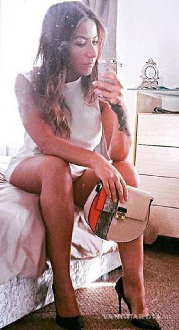 $!Bella maestra es suspendida por publicar una “provocativa” foto en Facebook