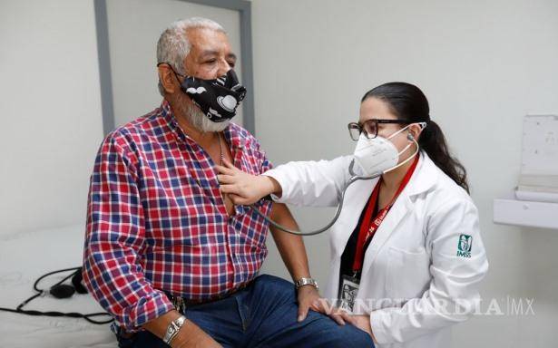$!Especialistas alertaron sobre las enfermedades graves relacionadas con el hábito de fumar.
