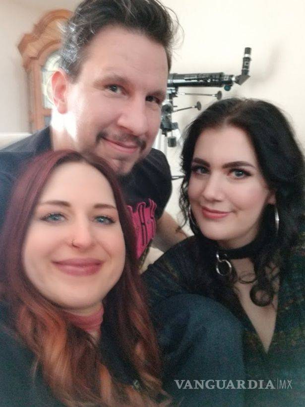 $!Jovencita viajó 800 km para perder la virginidad con su 'sugar daddy'... y su novia