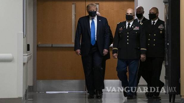 $!Donald Trump visita hospital y aparece por primera vez usando cubrebocas