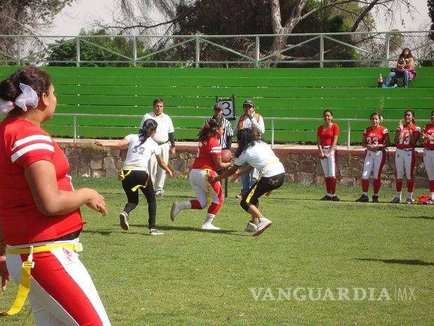 $!Judit Esquivel siguió los pasos de su hermana, sus tíos y familiares: estudiar en el Ateneo.