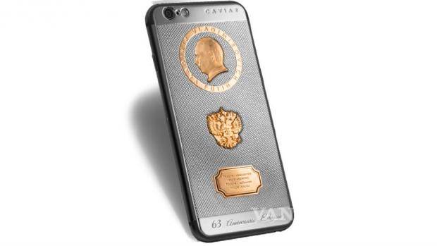 $!Lanzan iPhone 6S de oro para celebrar el cumpleaños de Vladimir Putin