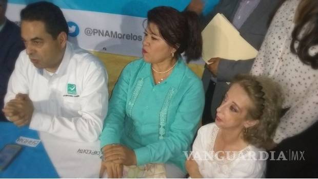 $!'La Güereja', con permiso de su 'Papiringo', va por diputación local en Morelos
