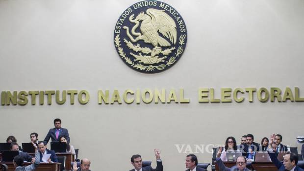 $!INE controla el dinero para partidos y elecciones, pero no regula su nómina