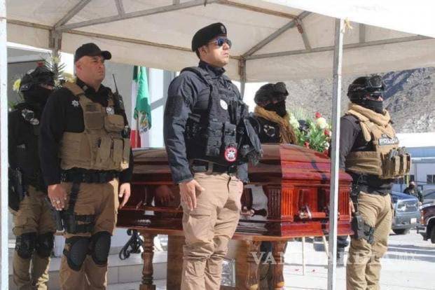 $!El alcalde agradeció a la familia por estar presentes en esta despedida, a pesar de que atraviesan un doloroso momento.