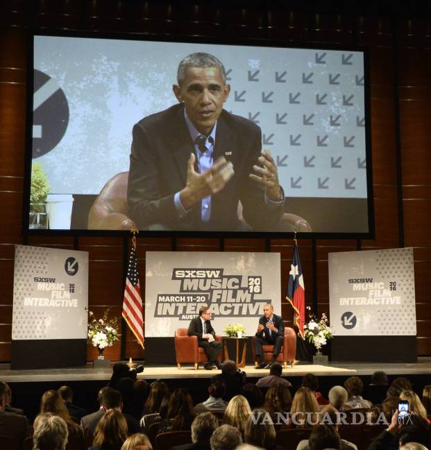 $!Internet fortalece la democracia: Obama