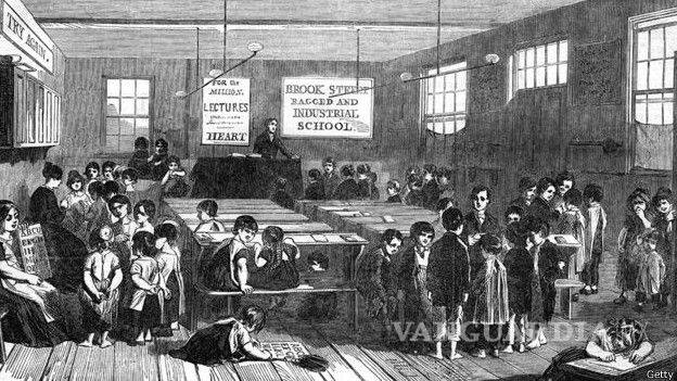 $!"Un cuento de Navidad": ¿por qué Charles Dickens creó un personaje navideño tan desalmado?