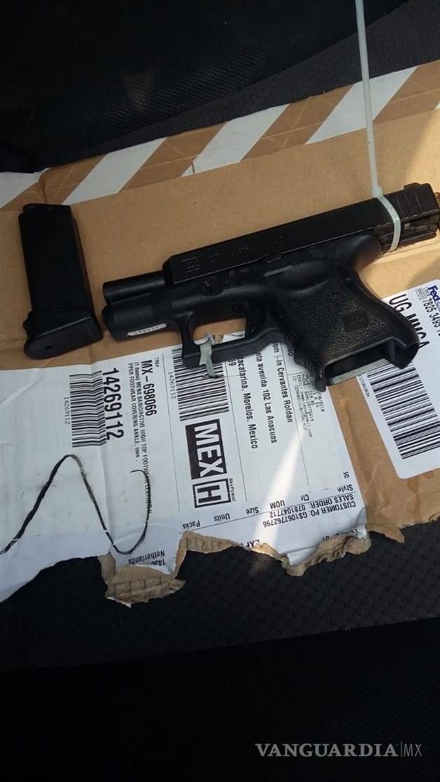 $!Detienen a Mary Dee, ex cantante del Cártel de Santa, por amenazar con una pistola