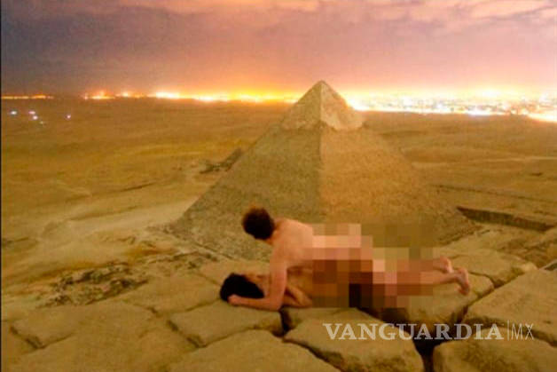 $!Pareja tuvo sexo en la cima de la Gran Pirámide de Giza