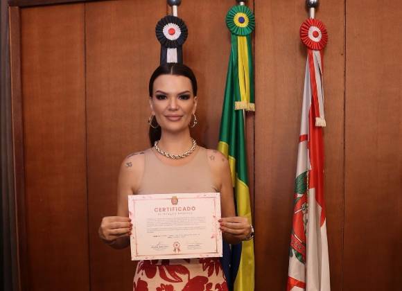 Muere famosa influencer mientras se realizaba triple cirugía estética en Brasil