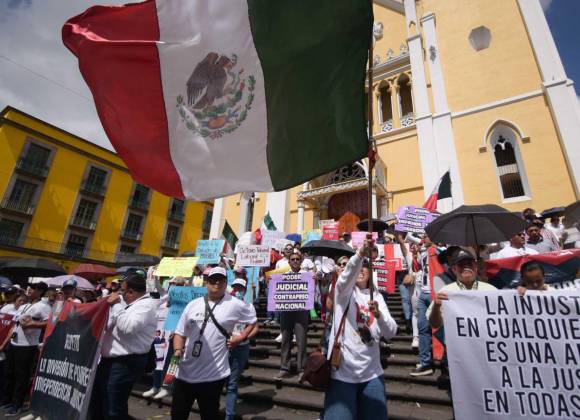 Abogados mexicanos y extranjeros ven riesgo ante extinción de fideicomisos del PJF