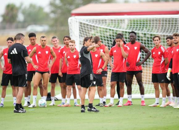 ‘Los hechos hablarán’: Matías Almeyda es presentado como DT del Sevilla