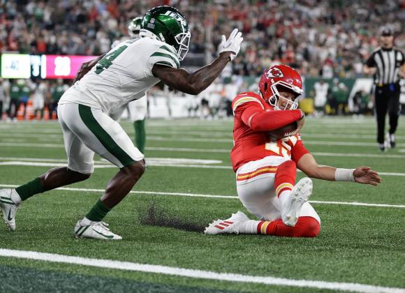 In an intense duel, and with an outstanding performance by Mahomes, Chiefs beat the Jets by a slight advantage