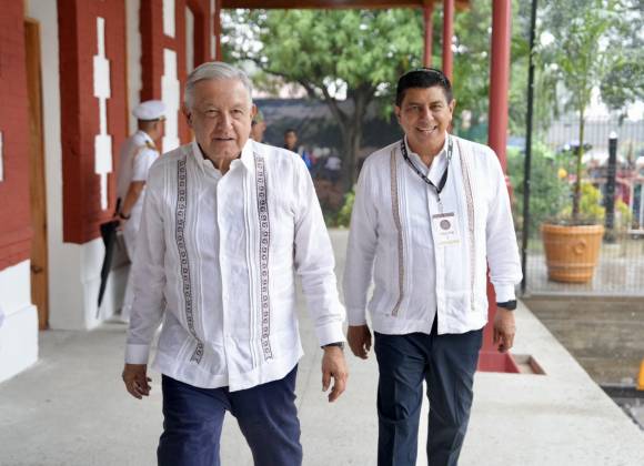 AMLO makes a test ride on the Interoceanic Train of the Isthmus of Tehuantepec