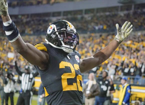 In agonizing finale, Steelers defeat Chicago