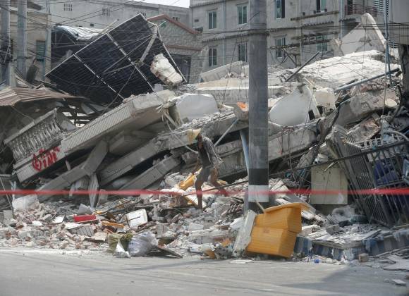 Hasta ahora contabilizan 3,354 personas fallecidas tras el terremoto en Birmania