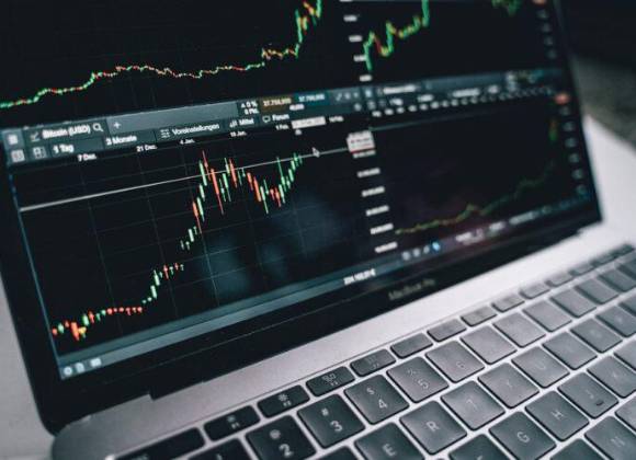 Debido a reducción de actividad industrial, economía mexicana se estanca en el mes de abril