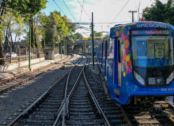 Suspenden servicio del Tren Ligero en CDMX por incendio; tras una hora, fue reanudado