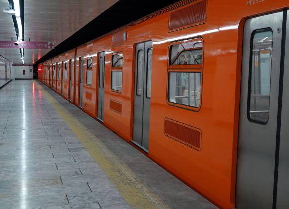 Reportan apagón en Línea B del Metro de CDMX; asegura que se agiliza circulación de los trenes
