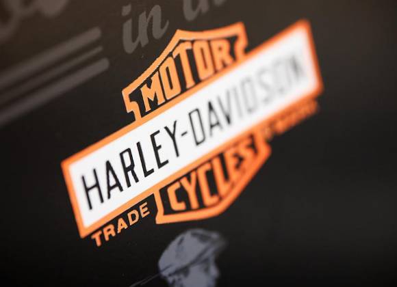 Harley-Davidson busca nuevo CEO en medio de incertidumbre arancelaria