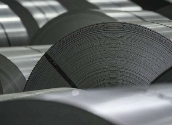 ¿Resentirán las fábricas estadounidenses el impacto de los aranceles al acero y aluminio de Trump?