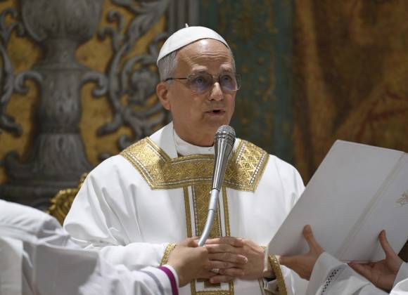 Donald Trump minimiza las críticas del papa León XIV en redes sociales