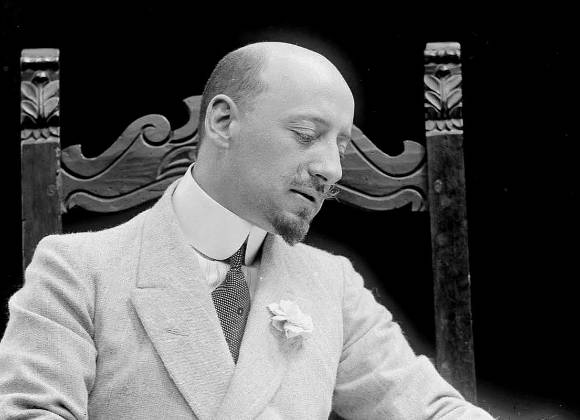 Saltillo: Héctor, poeta y extraordinario promotor cultural (II)