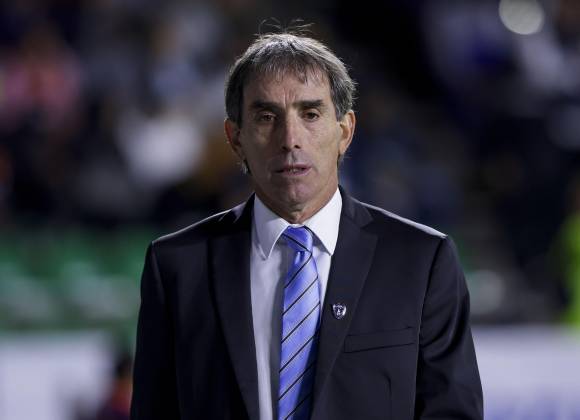 Pachuca definiría el futuro de Guillermo Almada el martes y anunciaría a su nuevo DT