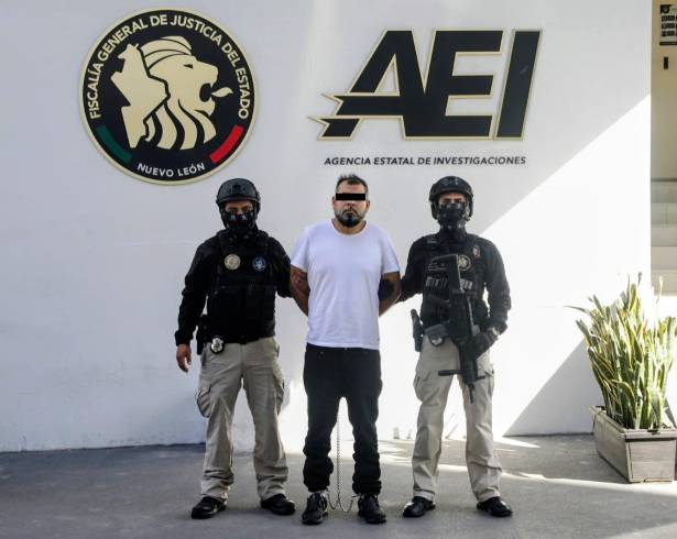 Un hombre que presuntamente privó de la vida a su expareja sentimental y secuestró a sus hijas fue detenido por elementos de la Fiscalía General de Justicia de Nuevo León (FGJNL) en colaboración con autoridades de Michoacán.