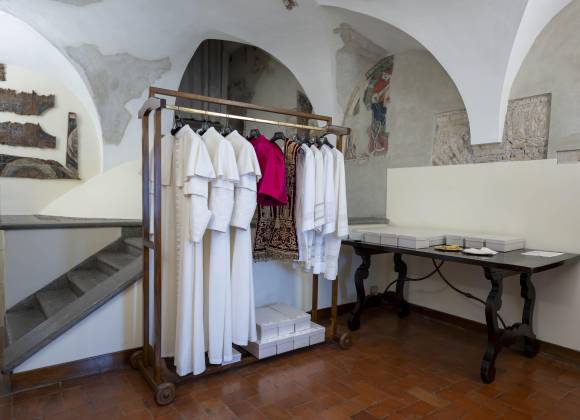 ¿Qué es la Sala de las Lágrimas y por qué es importante tras la elección del Papa?