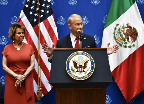 La misión innegociable de Johnson, el nuevo embajador de EU